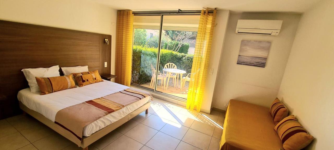 Hotel Le Maritime อาร์เจเลส-ซัวร์-แมร์ ภายนอก รูปภาพ