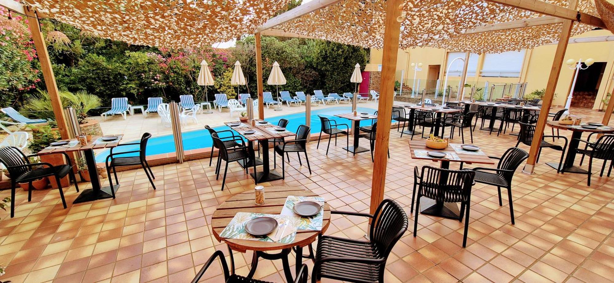 Hotel Le Maritime อาร์เจเลส-ซัวร์-แมร์ ภายนอก รูปภาพ